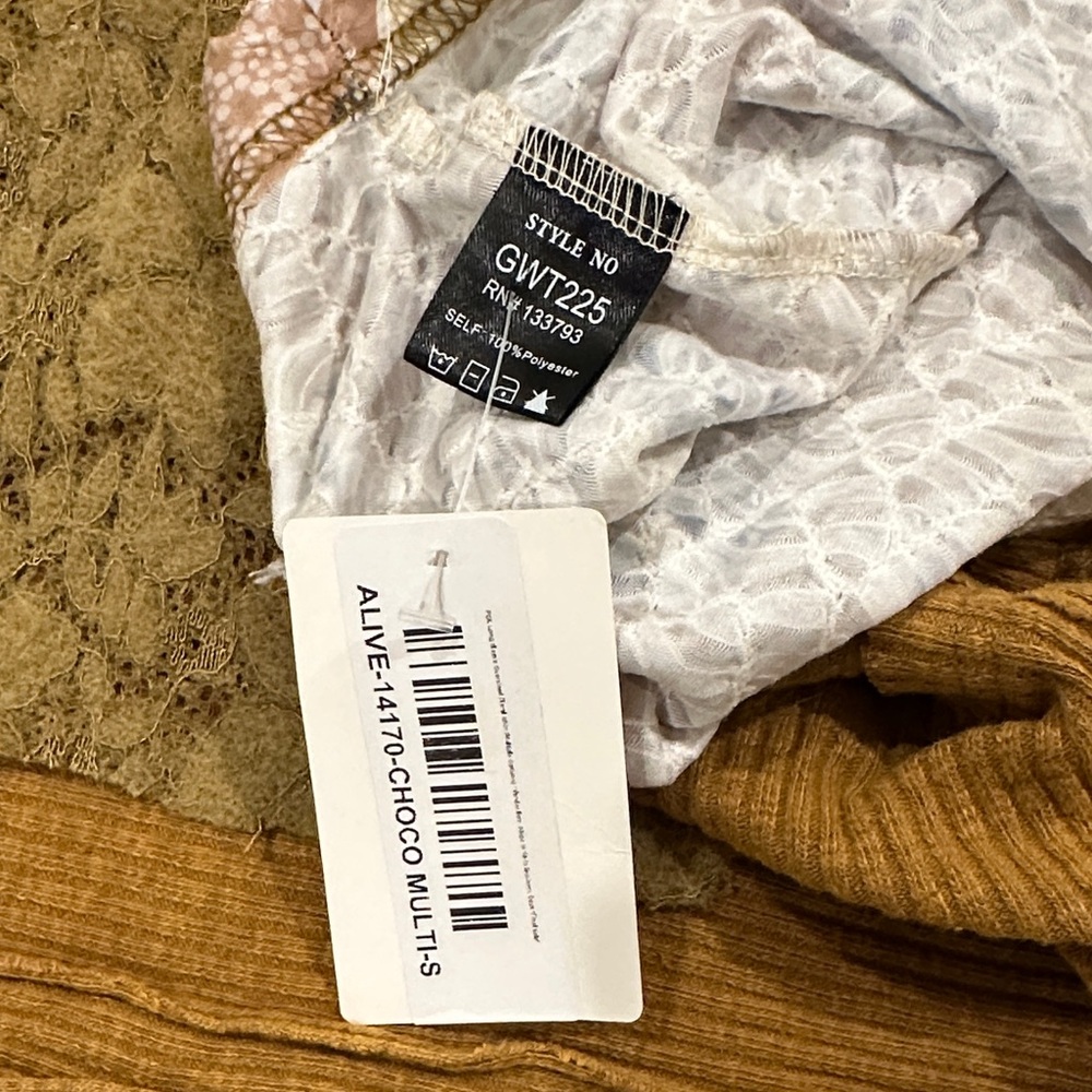 POL Patchwork Button-Down Cardigan Shacket in Mus… - image 10